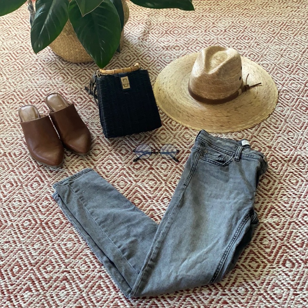 ZARA gray skinny jeans